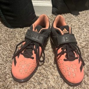 Adidas lifting shoe